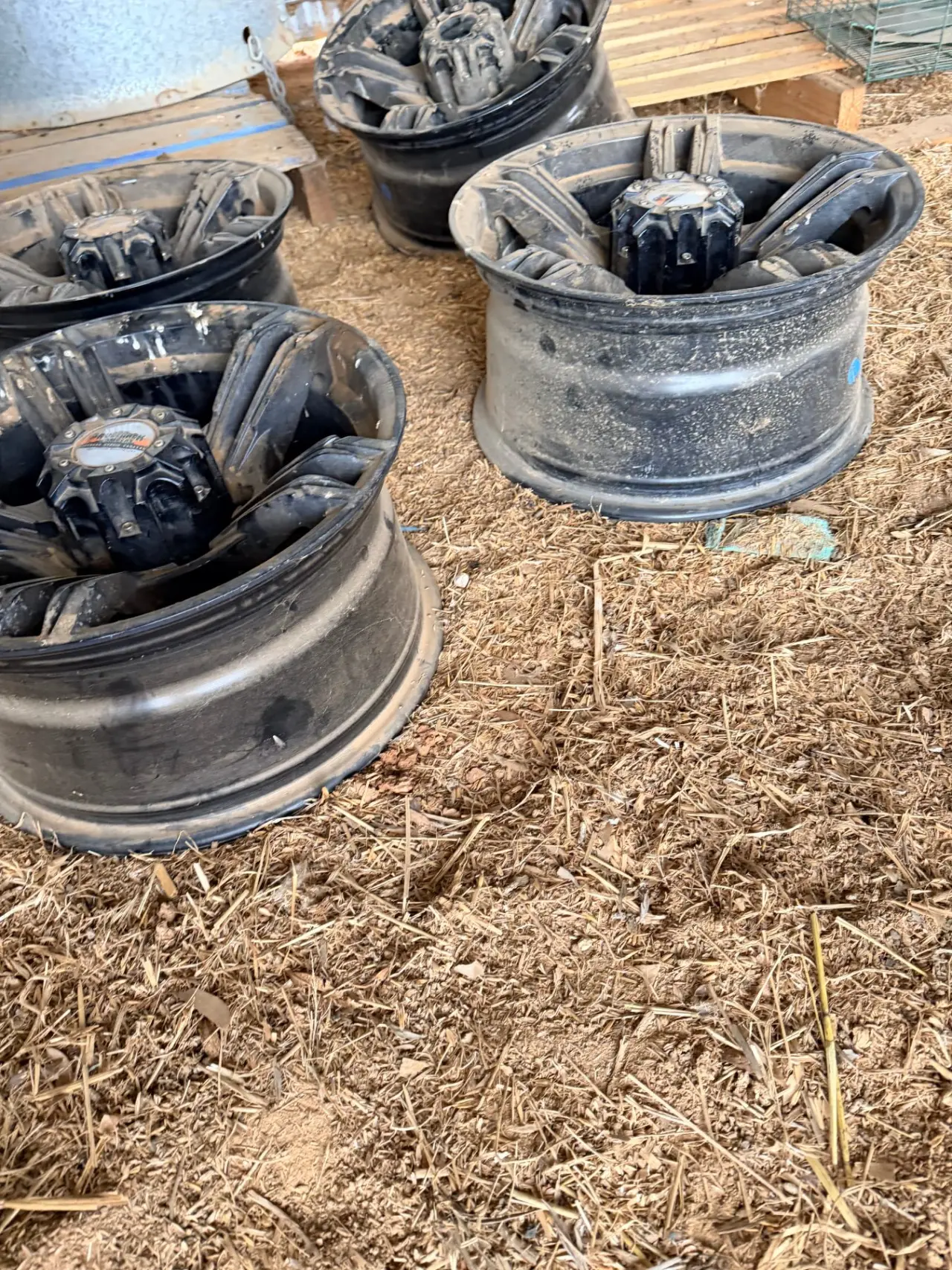 4 x Austrack campers offroad hybrid caravan rims - photo 3