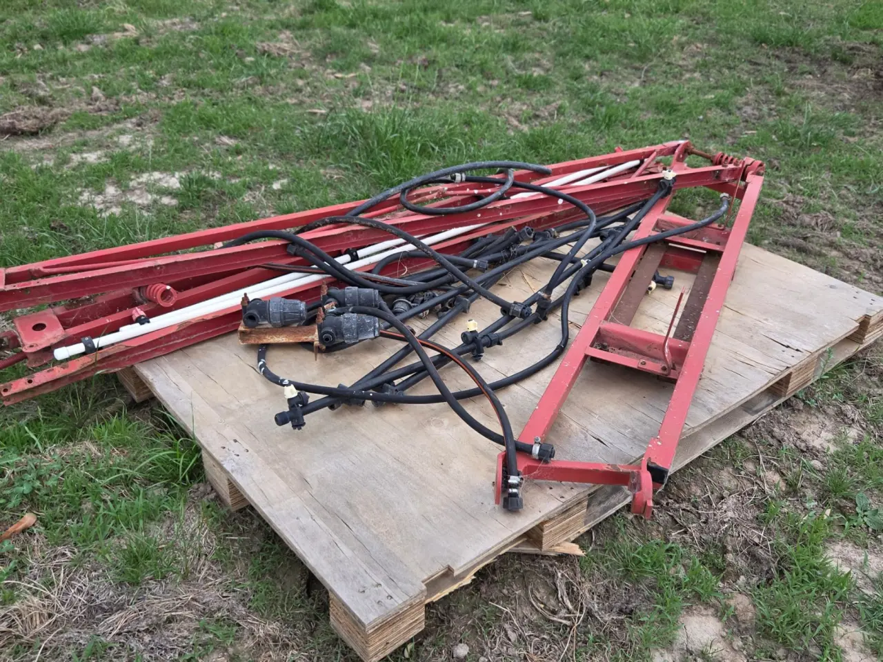 Used - Hardi 12m Boom - photo 2