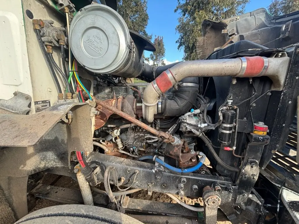 Used - 1995 CHR Mack E7-454 Econodyne Prime Mover (REDUCED PRICE) - photo 11
