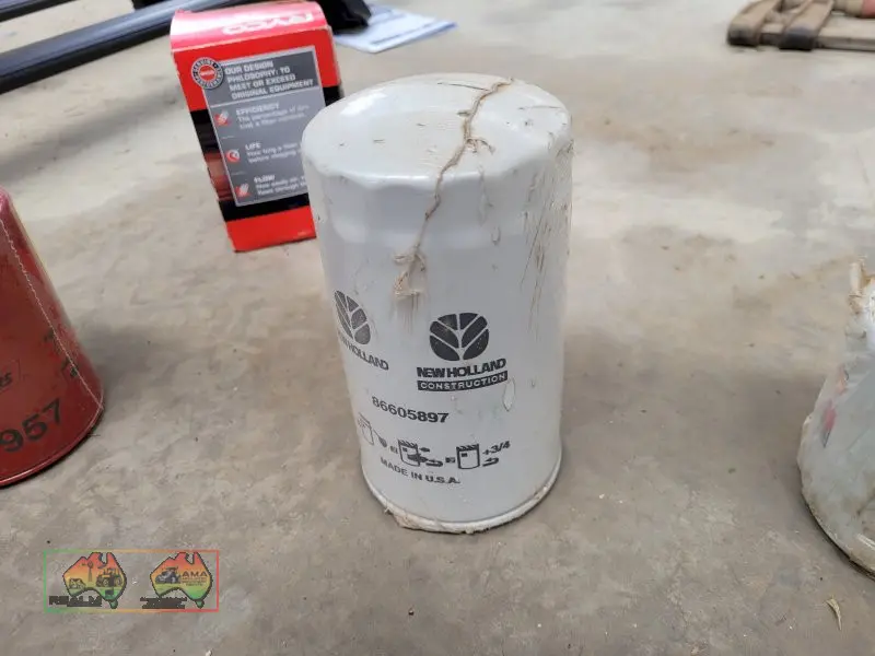 New Holland 86605897 Oil Filter - photo 1