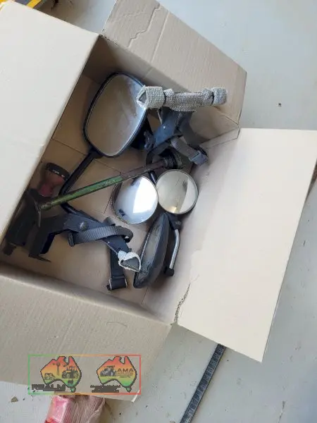 Box of Automotive Mirrors - photo 3