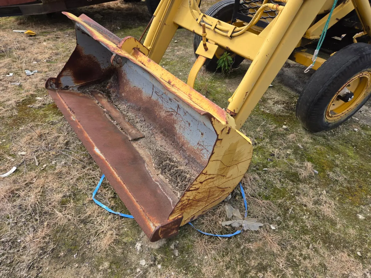 Renault Industrial Tractor Loader - photo 7
