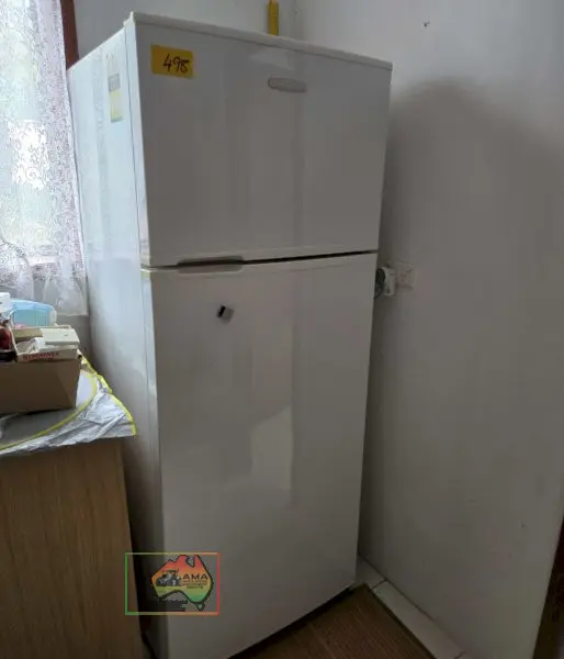 Kelvinator Fridge Freezer, Good Working Cond. - photo 2