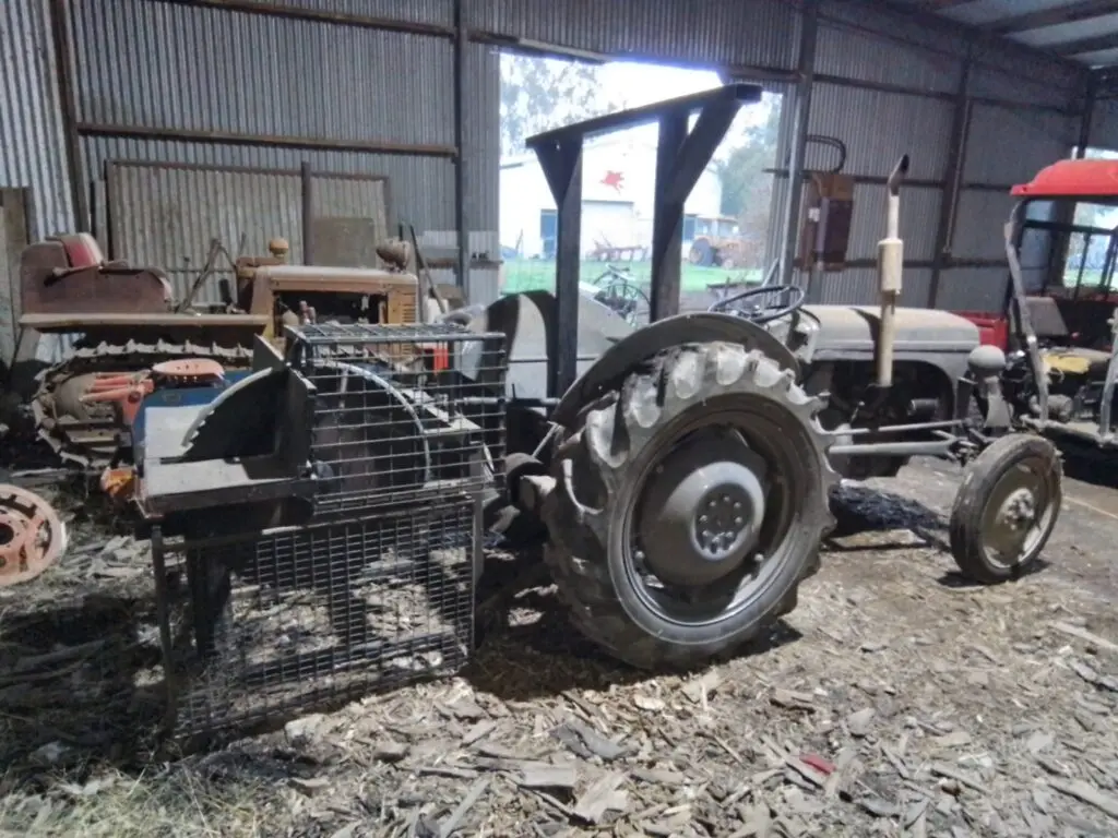 Massey TEA with 3PL Saw-Bench - photo 5