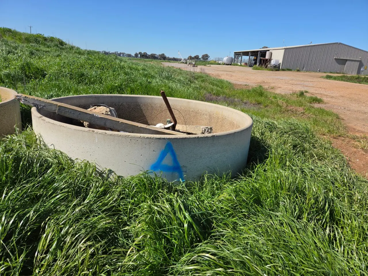Septec 8ft Trough with Ball Valve (A) - photo 1