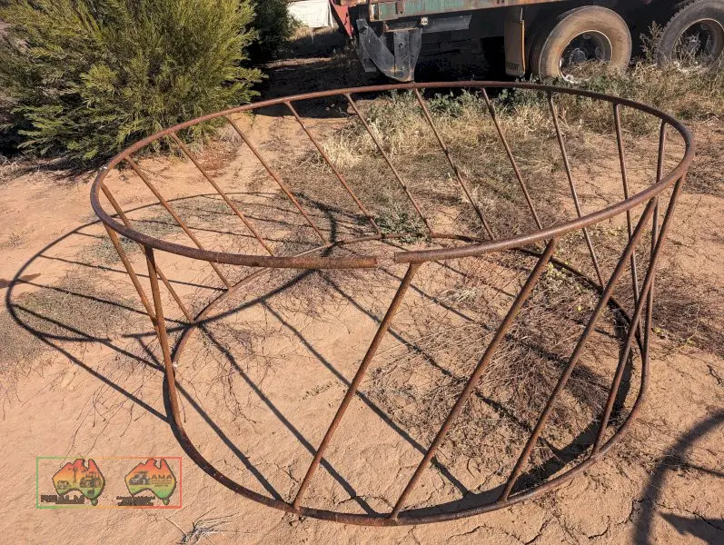 Hay Ring Feeder (No.3) - photo 2