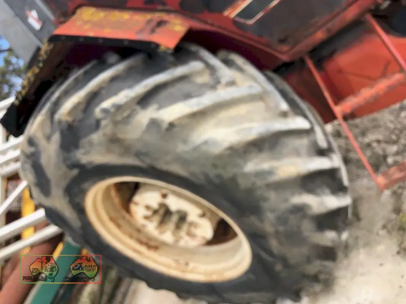 WITHDRAWN ~ IH 956 XL Tractor (Wrecking) - photo 3