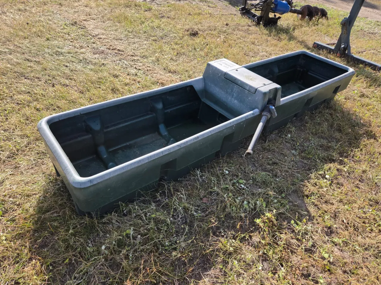 Used - Polymaster SPT9 Twin Water Trough - photo 3