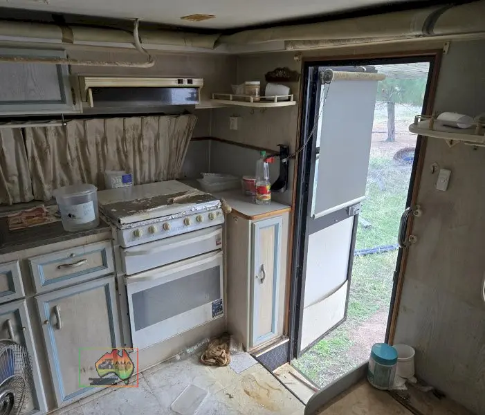 1994 Regal Caravan with Awning. (REDUCED) - photo 6