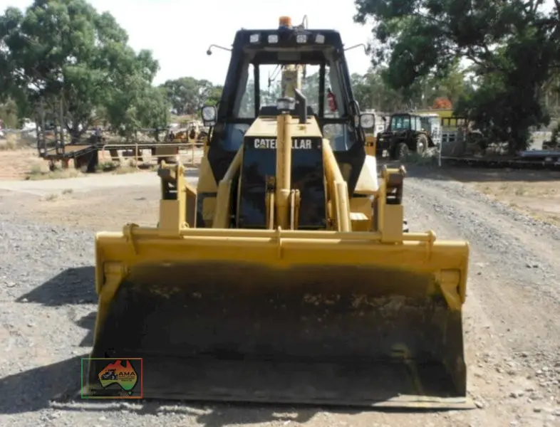 Cat 428B backhoe - photo 8