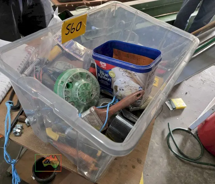 Plastic tub of workshop tools and sundries - photo 2