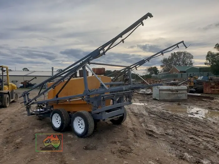 23m Trailing Boom Sprayer - photo 6