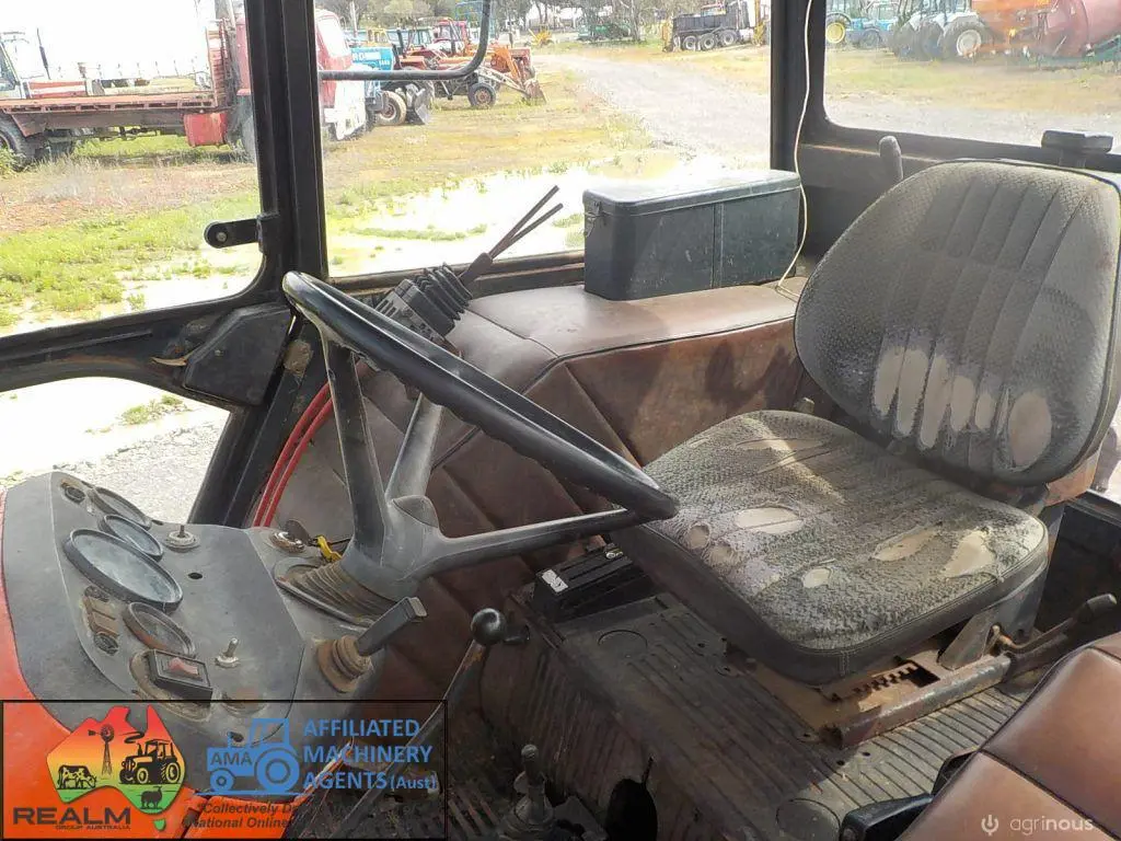 Zetor 6245 FWA Tractor FEL - photo 8