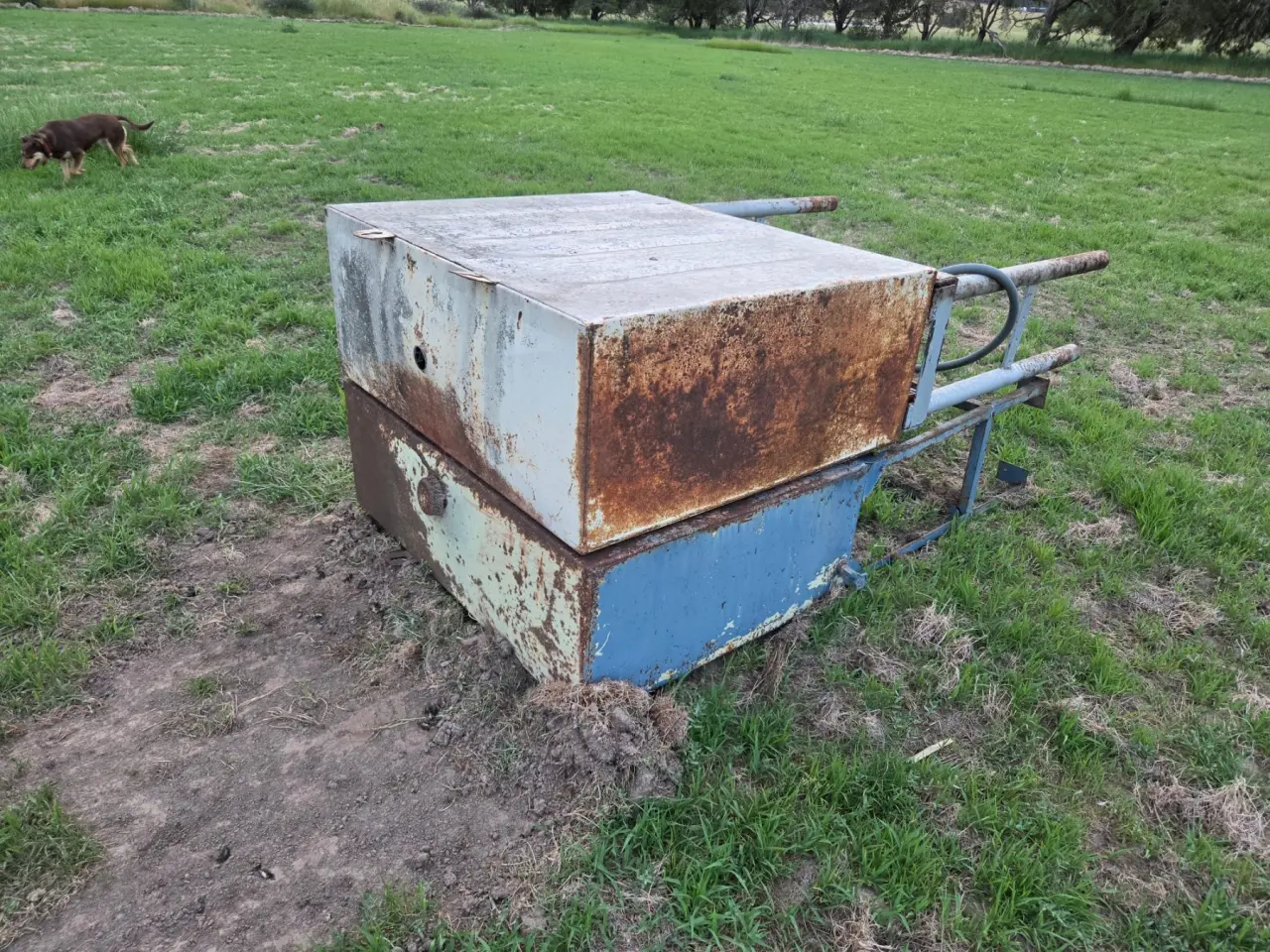 Used - 2x Oil Tank Fuel Bowsers on Stand - photo 3
