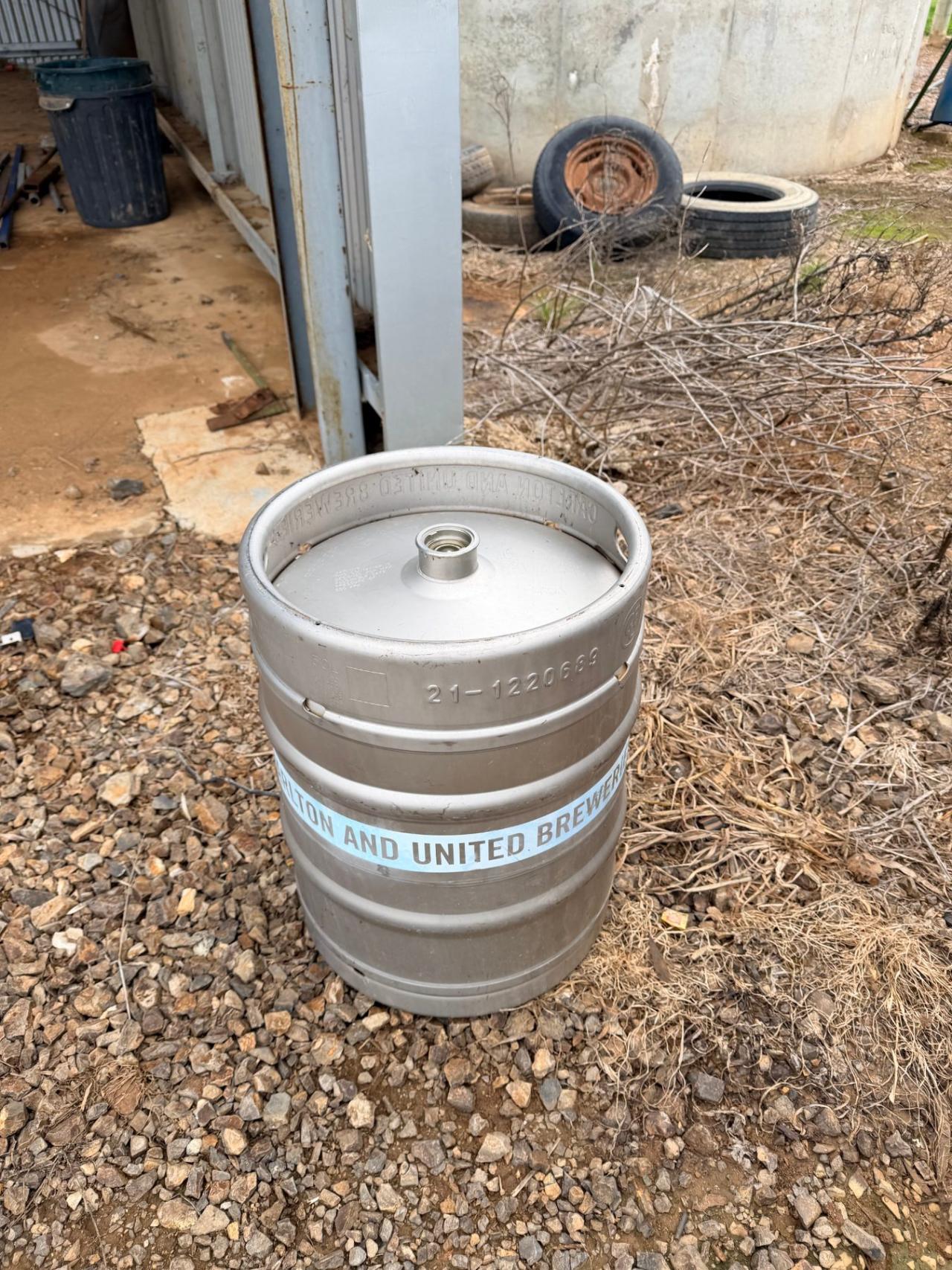 CUB beer keg - photo 2