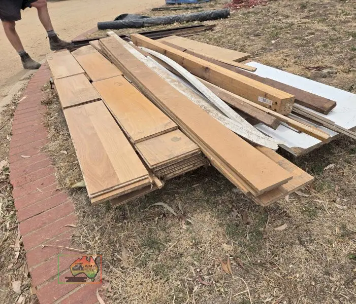 Pallet of Assorted Timber - photo 1