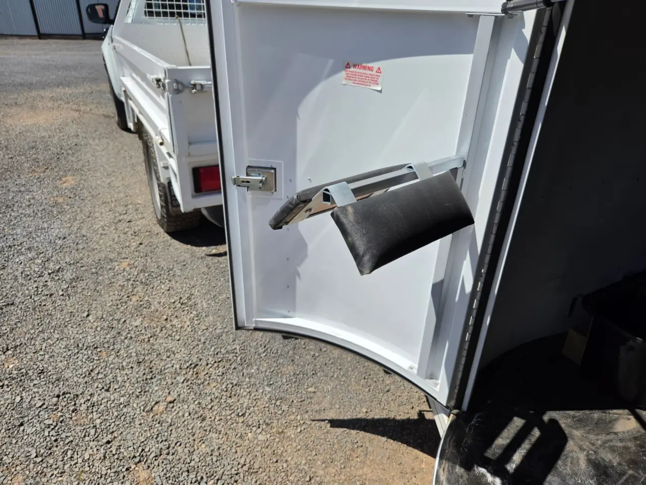 Used - 2012 Tender Deluxe Twin Horse Float (VIN:6T9T27V97CODAZ005) - photo 13