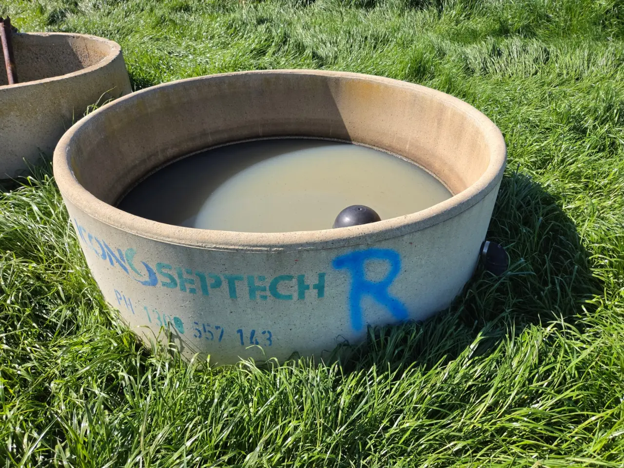 Septec 6ft Trough with Ball Valve (R) - photo 1