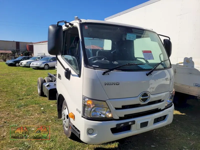 2022 (New) Hino 300-616 Series 2 Cab-Chassis - photo 3
