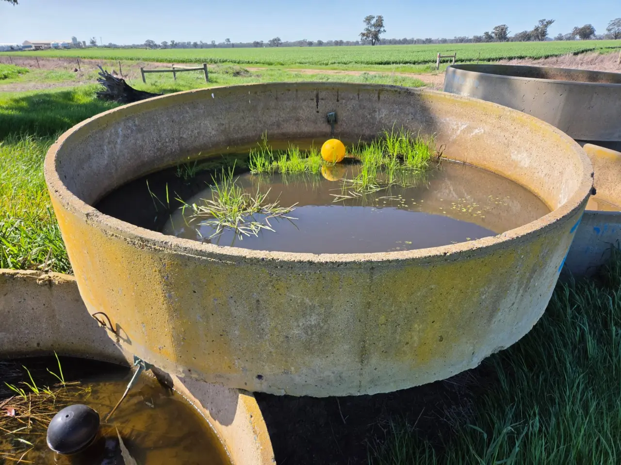 10ft Stock Trough with Ball Valve (Zw) - photo 2