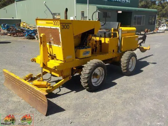Wenco 300 Diesel Trencher - photo 2