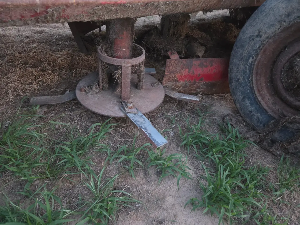 Used - Loxton 7 Disc Mower - photo 6