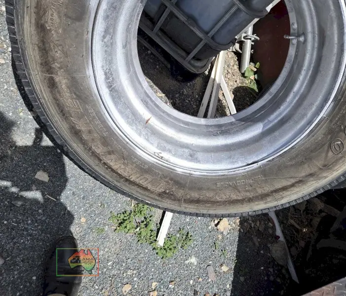 Pair of 11R22.5 Spider Rims with Steer Tyres - photo 4