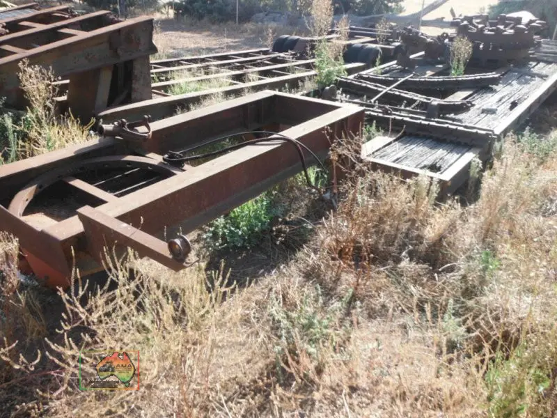 Old Low Loader - photo 5