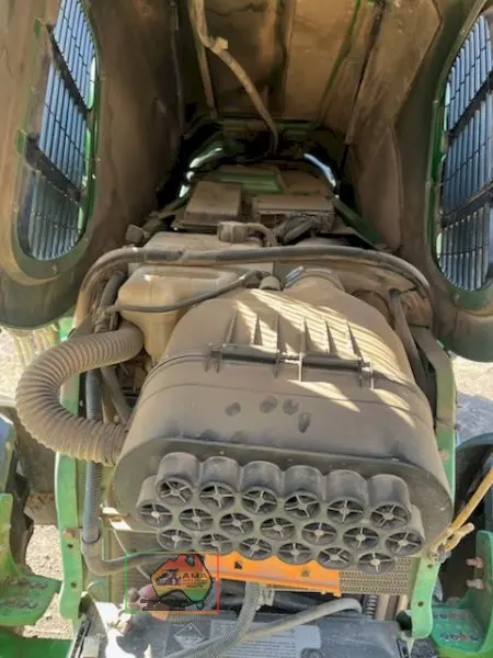 2011 JD-6130 Tractor with FEL (REDUCED) - photo 12