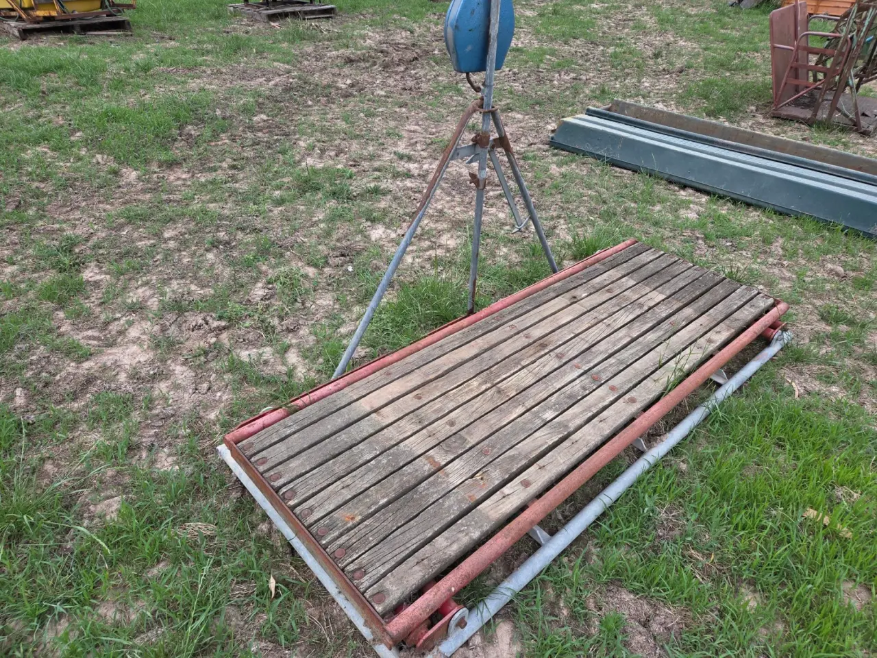 Used - In-race Livestock Weighing Platform - photo 4