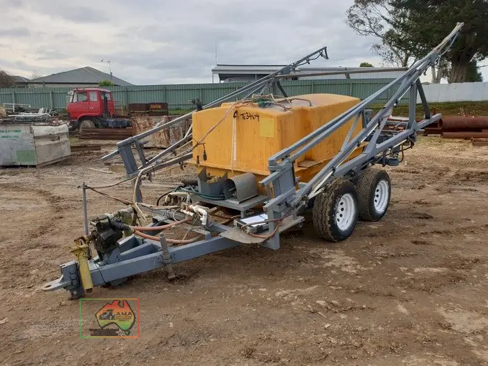 23m Trailing Boom Sprayer - photo 1