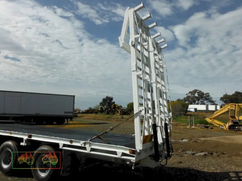 White Tag Pig Trailer with Hyd. Ramps - photo 4
