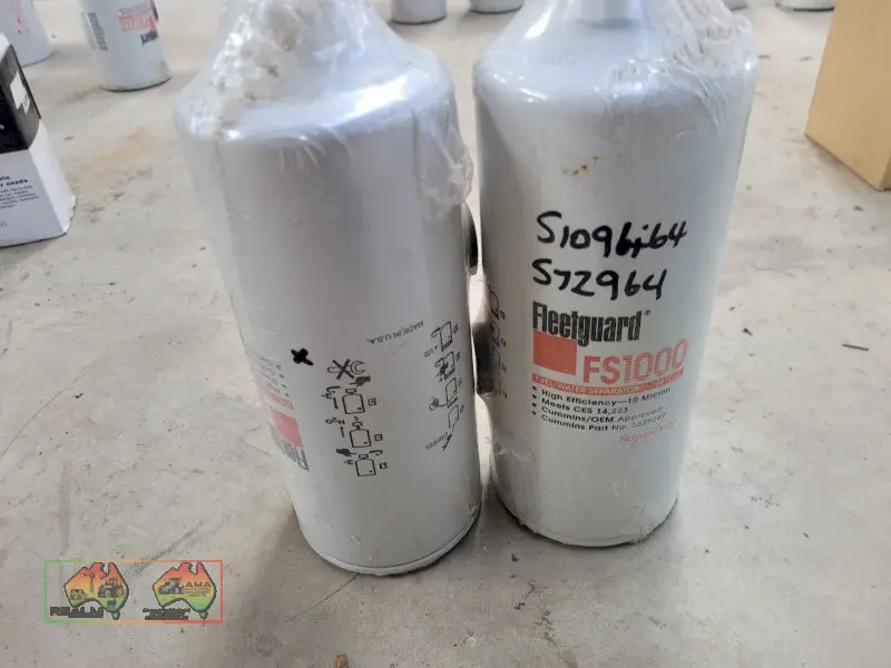 2x Fleetguard Fuel Water Separator Filter - FS1000 - photo 2