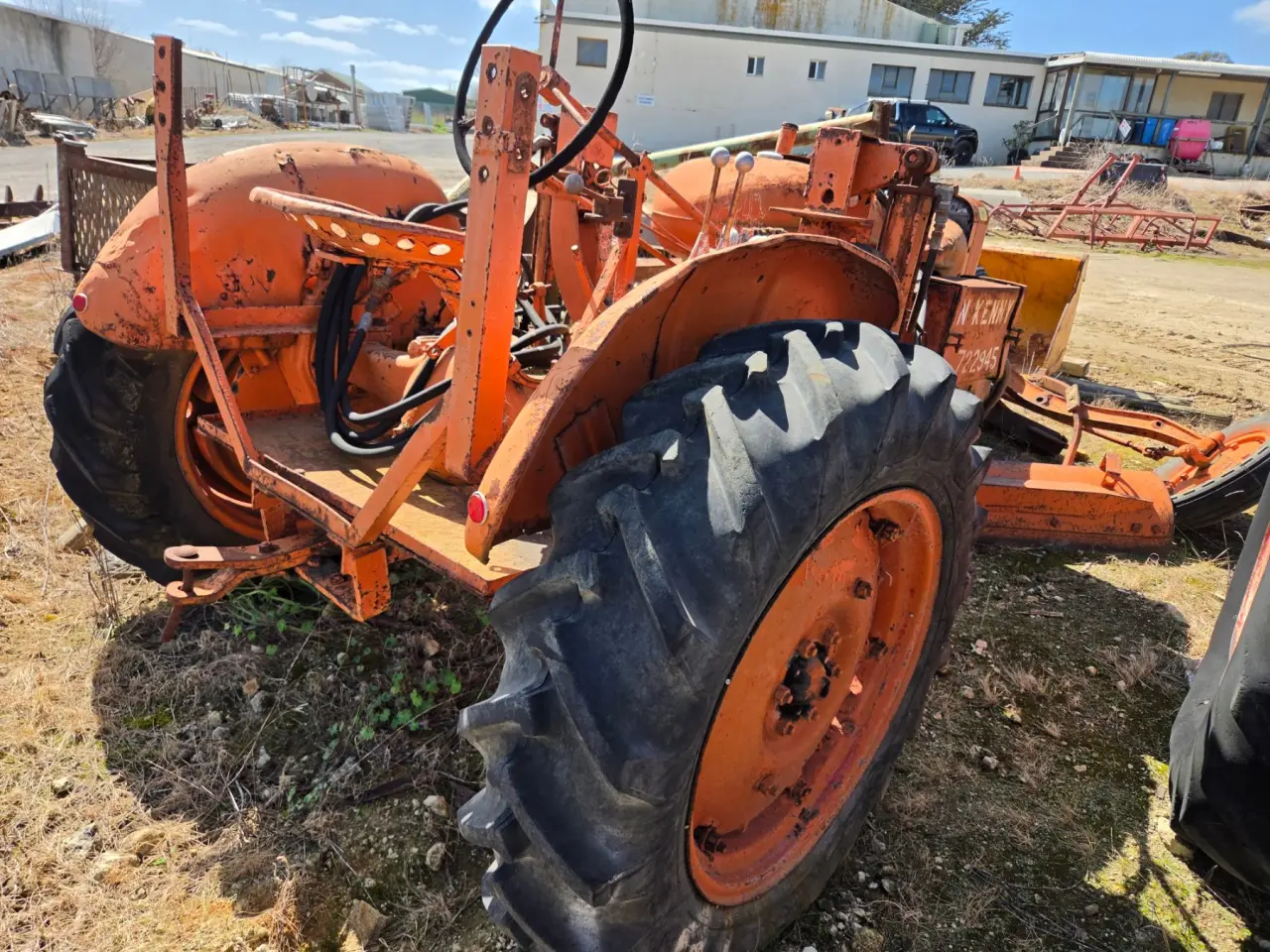 1945 Allis Chalmers Under Belly Grader - photo 2